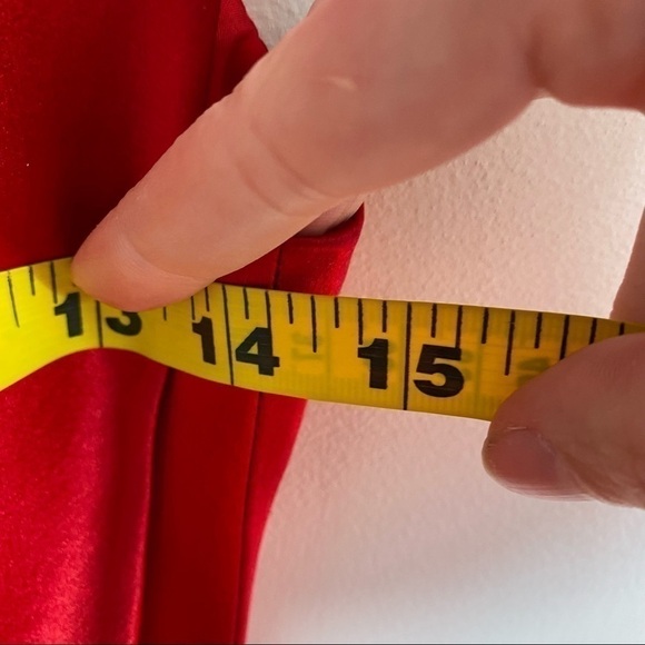 Kay Unger 100% Silk Red Bow Back Dress Sz 2 Midi Sheath - Picture 5 of 9